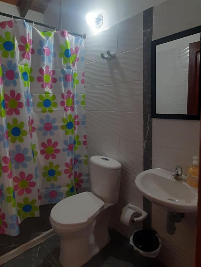 Cafe Racer Hostel คาร์ดิน ห้อง รูปภาพ